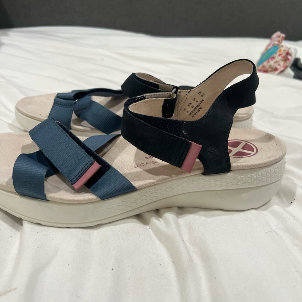 Blue Sandals - Picture 2 of 4